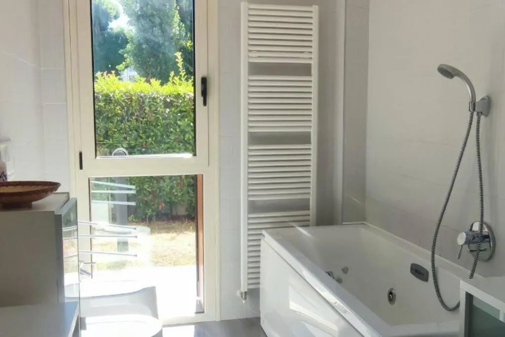 Glamour House, Comoda A Tutti I Servizi Apartment Parma