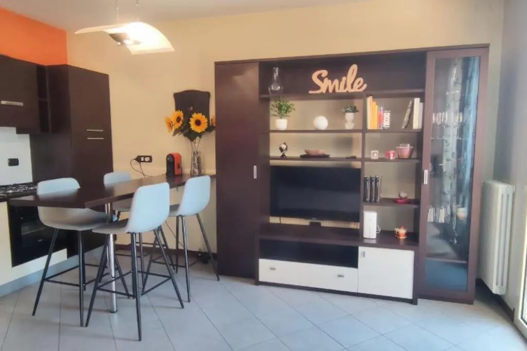 Glamour House, Comoda A Tutti I Servizi Apartment Parma 0*,